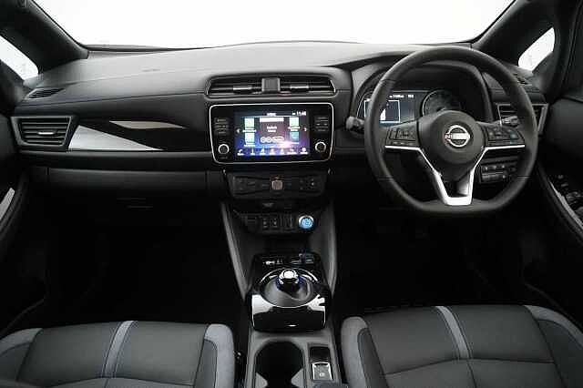 Nissan LEAF 39KW Tekna Auto with BOSE Audio and Pro Pilot Technology