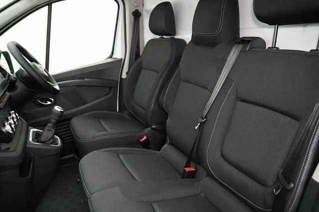 Nissan Primastar 2.0 dCi 130 Tekna L1 H1 3.0T Panel Van