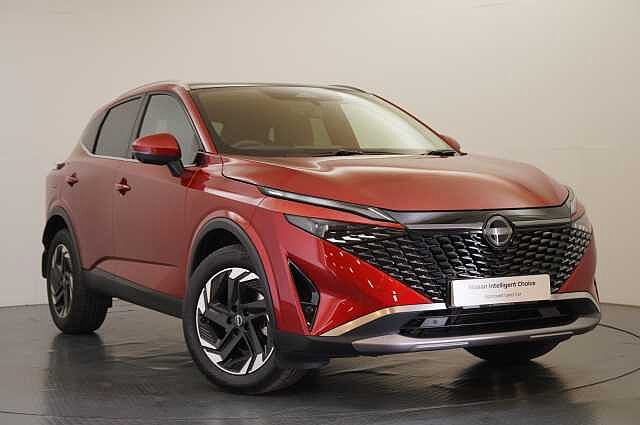 Nissan Qashqai 1.3 DIG-T MH 158 N-Connecta Auto with Glass Roof + Sat Nav and 360 Cameras