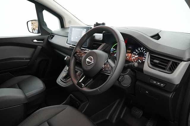 Nissan Townstar EV 45KW Tekna Auto L1 H1 Van with Sat Nav and Rear View Camera