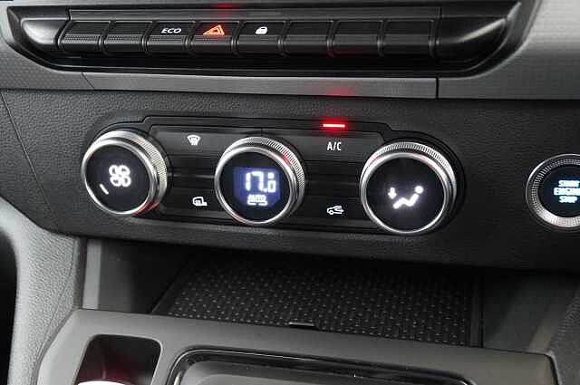 Nissan Townstar EV 45KW Tekna Auto L1 H1 Van with Sat Nav and Rear View Camera