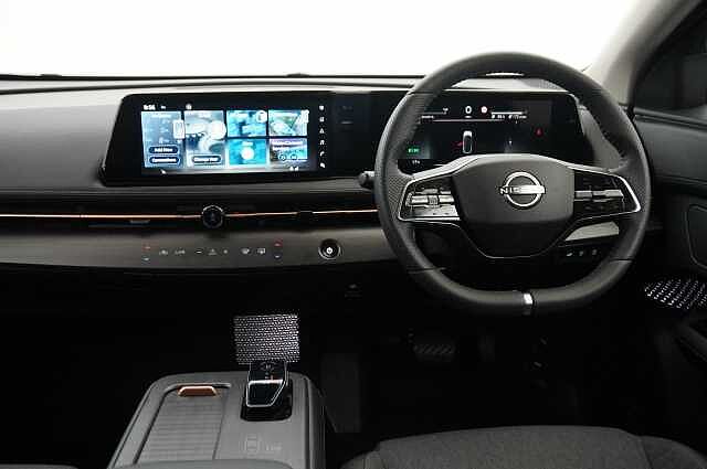 Nissan ARIYA 63KW Advance Auto with Sat Nav and 360 Cameras  + Alloy Wheel Upgrade