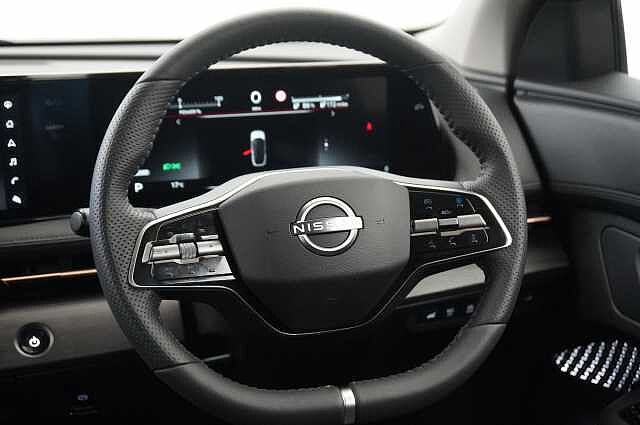 Nissan ARIYA 63KW Advance Auto with Sat Nav and 360 Cameras  + Alloy Wheel Upgrade