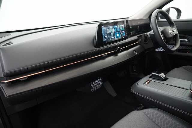 Nissan ARIYA 63KW Advance Auto with Sat Nav and 360 Cameras  + Alloy Wheel Upgrade