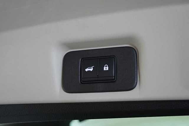 Nissan ARIYA 63KW Advance Auto with Sat Nav and 360 Cameras  + Alloy Wheel Upgrade