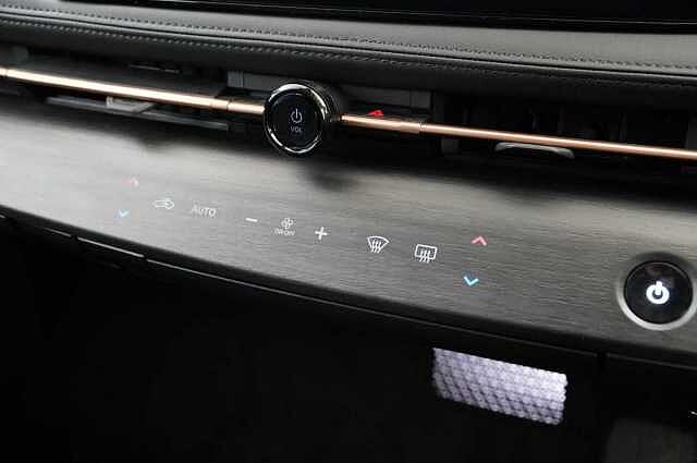Nissan ARIYA 63KW Advance Auto with Sat Nav and 360 Cameras  + Alloy Wheel Upgrade