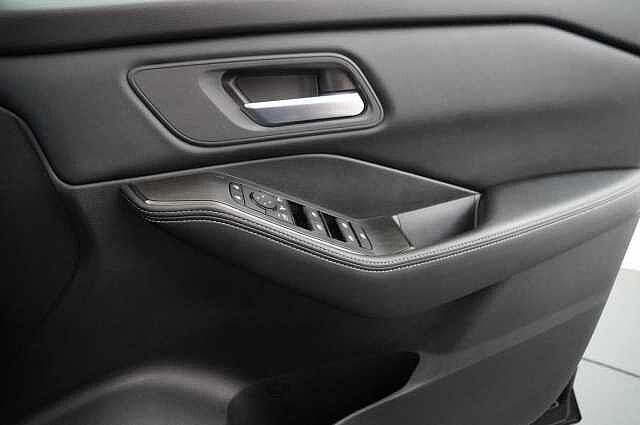 Nissan X-Trail 1.5 VC-T MH 163 N-Connecta X-Tronic Auto with 7 Seats + Nav and 360 Cameras