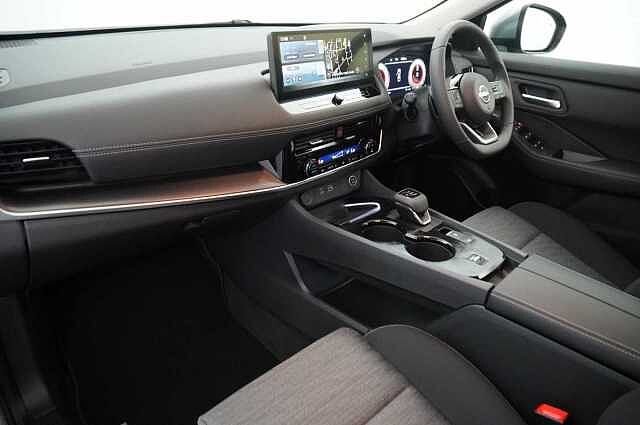 Nissan X-Trail 1.5 VC-T MH 163 N-Connecta X-Tronic Auto with 5 Seats + Nav and 360 Cameras