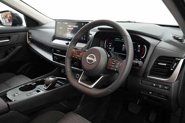 Nissan X-Trail 1.5 VC-T MH 163 N-Connecta X-Tronic Auto with 5 Seats + Nav and 360 Cameras