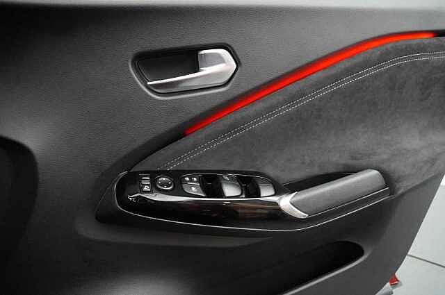 Nissan Juke 1.0 DIG-T 114 Tekna+ with BOSE Audio and Drive Assist Technology