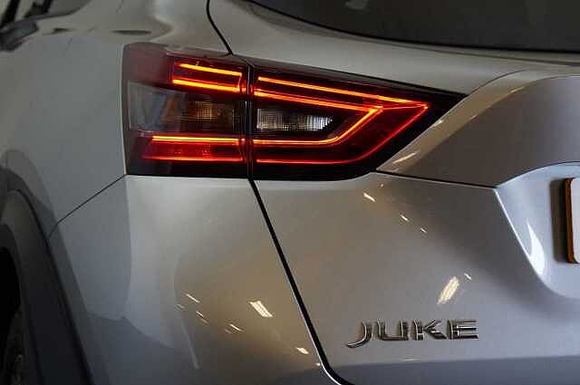 Nissan Juke 1.0 DIG-T 114 N-Connecta with Sat Nav and Rear View Camera