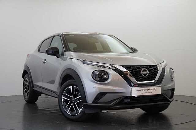 Nissan Juke 1.0 DIG-T 114 N-Connecta with Sat Nav and Rear View Camera