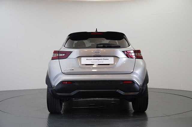 Nissan Juke 1.0 DIG-T 114 N-Connecta with Sat Nav and Rear View Camera