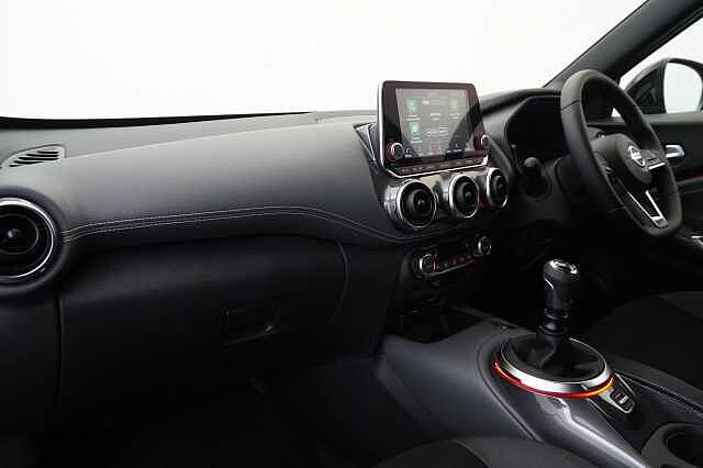 Nissan Juke 1.0 DIG-T 114 Tekna with BOSE Audio and Drive Assist Technology