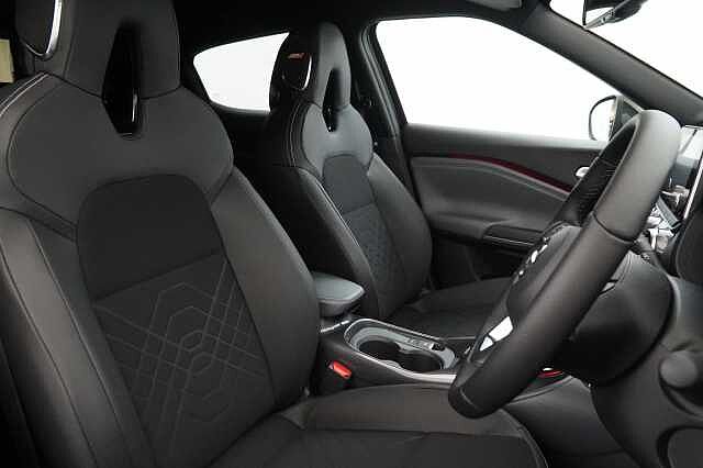 Nissan Juke 1.0 DIG-T 114 Tekna with BOSE Audio and Drive Assist Technology