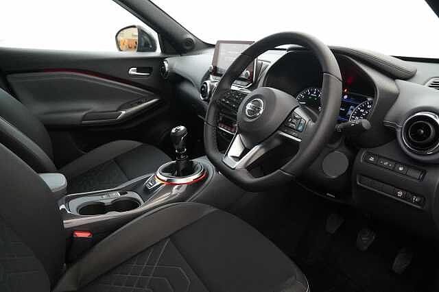 Nissan Juke 1.0 DIG-T 114 Tekna with BOSE Audio and Drive Assist Technology