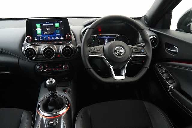 Nissan Juke 1.0 DIG-T 114 Tekna with BOSE Audio and Drive Assist Technology