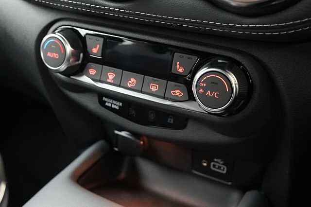 Nissan Juke 1.0 DIG-T 114 Tekna with BOSE Audio and Drive Assist Technology