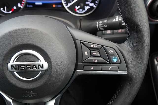 Nissan Juke 1.0 DIG-T 114 Tekna with BOSE Audio and Drive Assist Technology