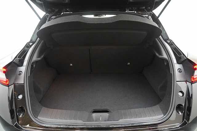 Nissan Juke 1.0 DIG-T 114 Tekna with BOSE Audio and Drive Assist Technology