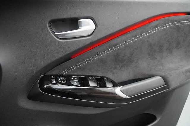 Nissan Juke 1.0 DIG-T 114 Tekna+ with BOSE Audio and Drive Assist Technology