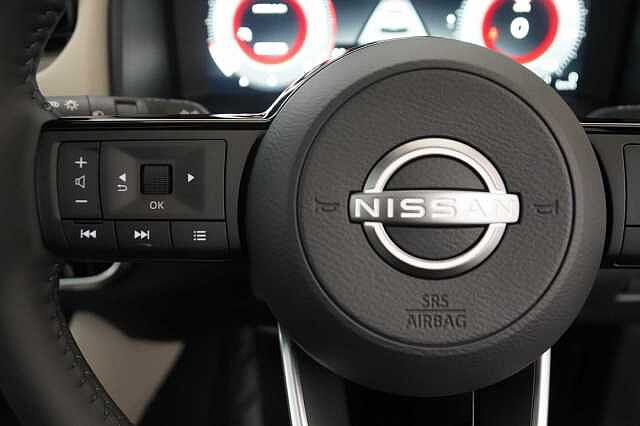 Nissan Qashqai 1.3 DIG-T MH 140 Tekna with Glass Roof and Drive Assist Technology