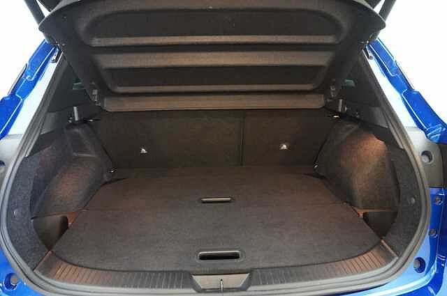 Nissan Qashqai 1.3 DIG-T MH 140 Tekna with Glass Roof and Drive Assist Technology