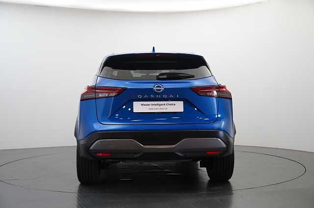 Nissan Qashqai 1.3 DIG-T MH 140 Tekna with Glass Roof and Drive Assist Technology
