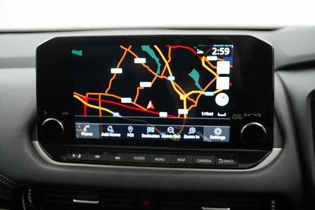 Nissan Qashqai 1.3 DIG-T MH 140 N-Connecta with Glass Roof Pack and Tech Pack Upgrades