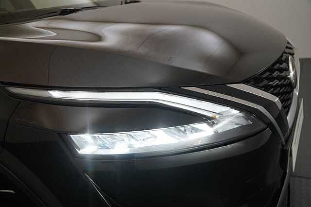 Nissan Qashqai 1.3 DIG-T MH 140 N-Connecta with Glass Roof Pack and Tech Pack Upgrades