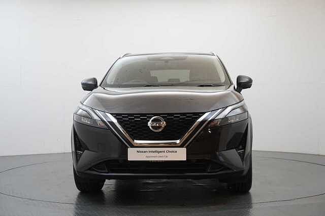 Nissan Qashqai 1.3 DIG-T MH 140 N-Connecta with Glass Roof Pack and Tech Pack Upgrades