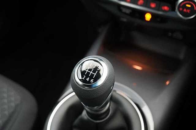 Nissan Juke 1.0 DIG-T 117 Acenta with Comfort Pack Upgrade