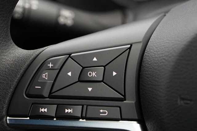 Nissan Juke 1.0 DIG-T 117 Acenta with Comfort Pack Upgrade