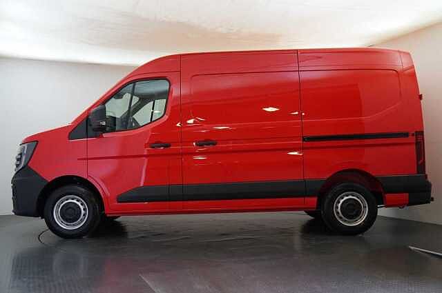 Nissan Interstar 2.0 dCi 130 Acenta L2 H2 3.5T Panel Van