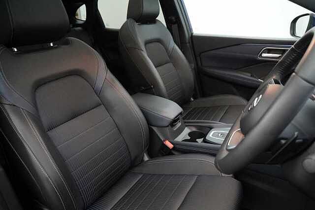 Nissan Qashqai 1.3 DiG-T MH 158 2WD Tekna X-Tronic Auto with Glass Roof and Pro Pilot