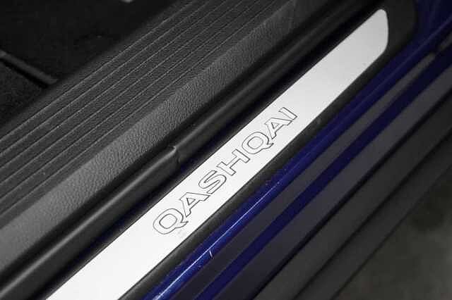 Nissan Qashqai 1.3 DiG-T MH 158 2WD Tekna X-Tronic Auto with Glass Roof and Pro Pilot