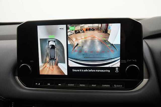 Nissan Qashqai 1.3 DiG-T MH 158 2WD Tekna X-Tronic Auto with Glass Roof and Pro Pilot