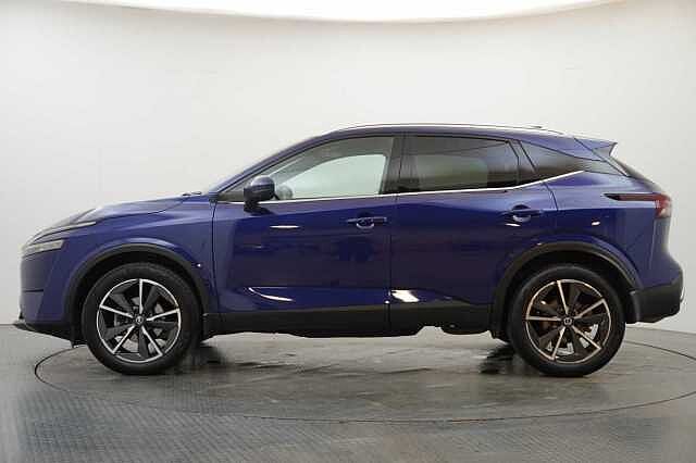 Nissan Qashqai 1.3 DiG-T MH 158 2WD Tekna X-Tronic Auto with Glass Roof and Pro Pilot