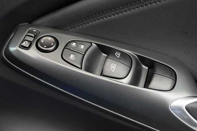 Nissan Juke 1.0 DIG-T 114 N-Connecta DCT Auto with Sat Nav and Rear View Camera