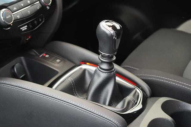 Nissan Qashqai 1.5 dCi 110 N-Connecta with Sat Nav and 360 Around View Cameras