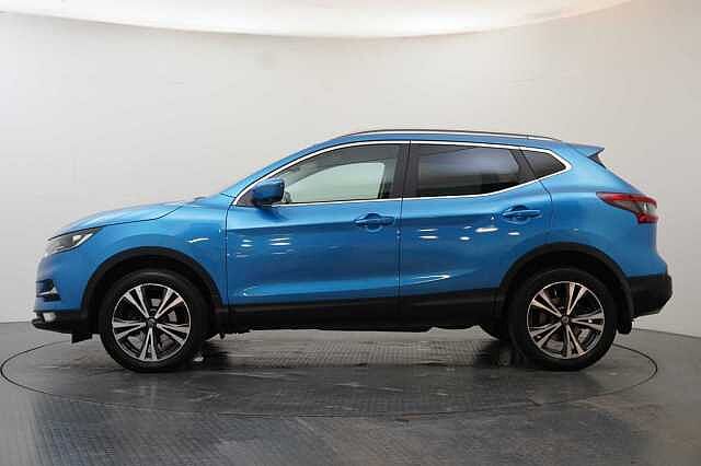 Nissan Qashqai 1.5 dCi 110 N-Connecta with Sat Nav and 360 Around View Cameras