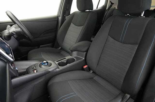 Nissan LEAF 40KW Acenta Auto with Rear View Camera and Apple + Android Integration