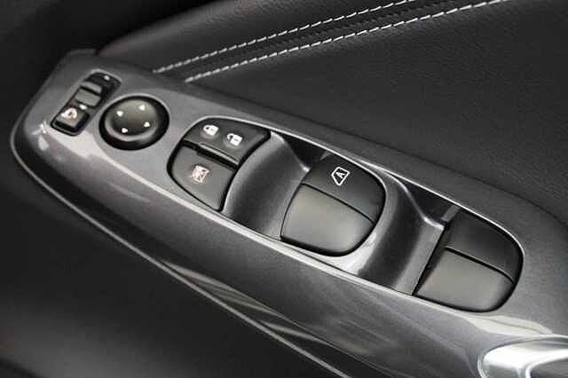 Nissan Juke 1.6 143 HEV Tekna Auto with BOSE Audio and Pro Pilot Technology