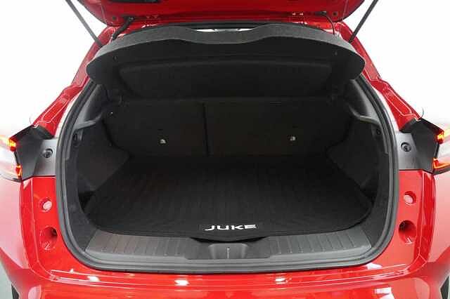 Nissan Juke 1.0 DIG-T 114 N-Connecta with Sat Nav and Rear View Camera