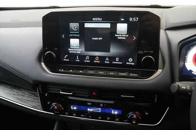 Nissan Qashqai 1.3 DIG-T MH 140 Tekna with Glass Roof and Drive Assist Technology