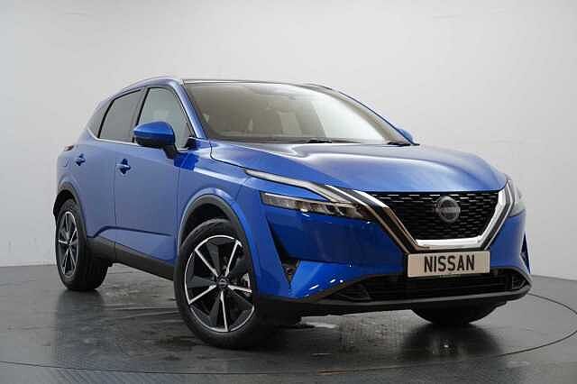 Nissan Qashqai 1.3 DIG-T  MH 140 Tekna with Glass Roof and Drive Assist Technology