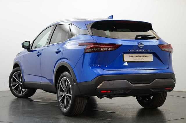 Nissan Qashqai 1.3 DIG-T  MH 140 Tekna with Glass Roof and Drive Assist Technology