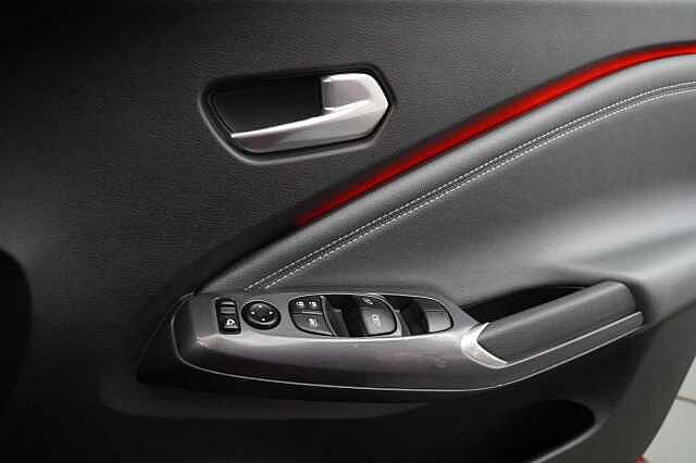 Nissan Juke 1.0 DIG-T 117 N-Connecta with Sat Nav and Rear View Camera