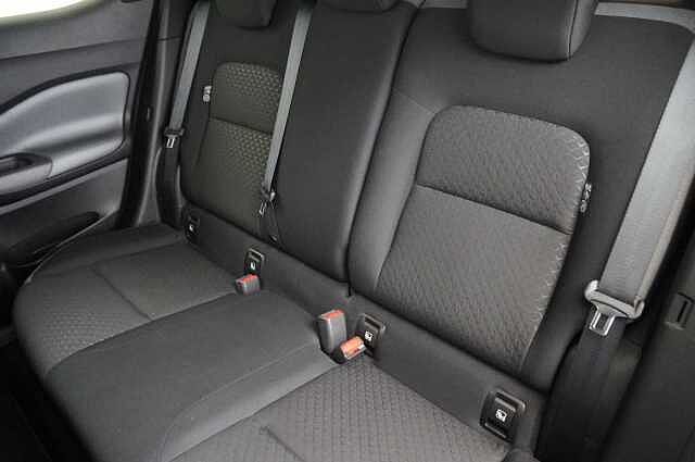 Nissan Juke 1.0 DIG-T 117 N-Connecta with Sat Nav and Rear View Camera