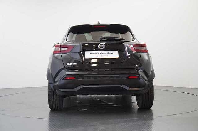 Nissan Juke 1.0 DIG-T 117 N-Connecta with Sat Nav and Rear View Camera